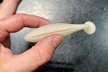 Load image into Gallery viewer, Versa Shad Fat