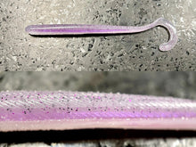 Load image into Gallery viewer, Curly Tail Worm