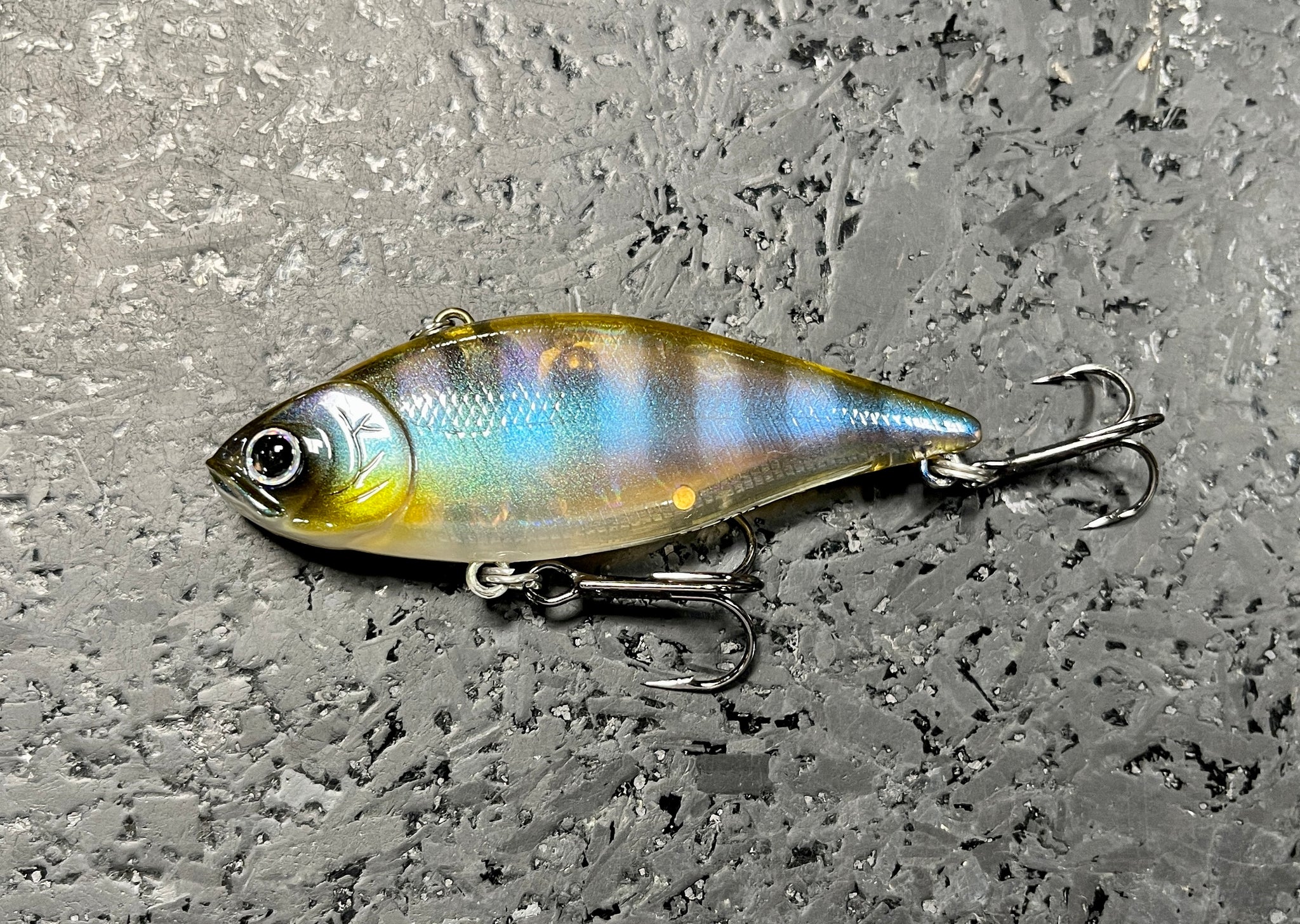 Lipless Cranking For Fall Bass With The Lucky Craft LV 200 